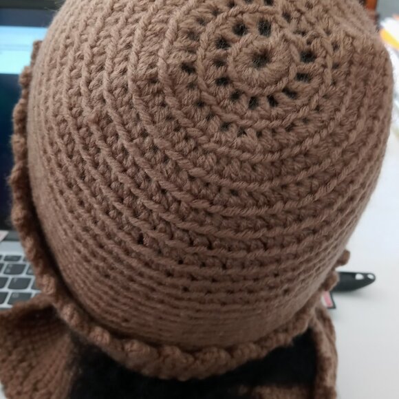 BEENIE & NECK SCARF - Picture 3 of 4